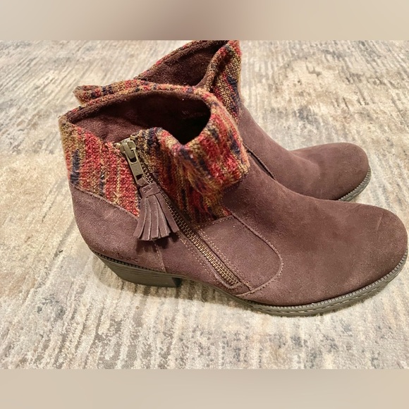 Boc Born Concepts Women's Burgundy Suede Leather & Fabric Upper Ankle Boots 9M - Picture 5 of 11